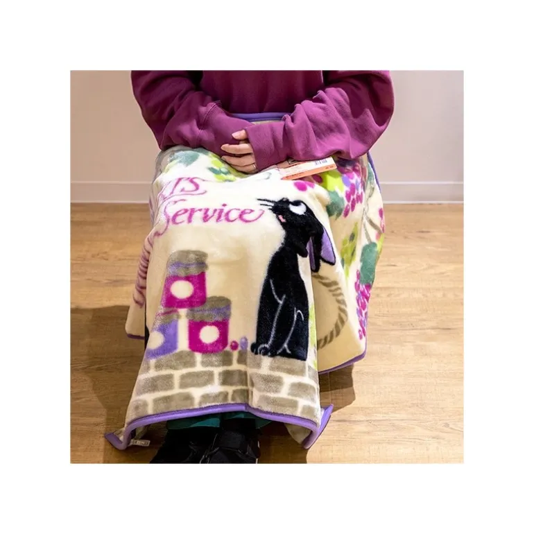 Linge De Maison>Maison Ghibli Plaid Jiji grappes de raisin 70x100 cm - Kiki la petite sorcière
